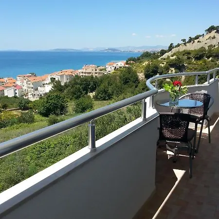 Mikrut Apartamento Podstrana
