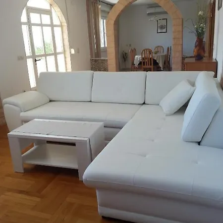 Apartamento Mikrut *