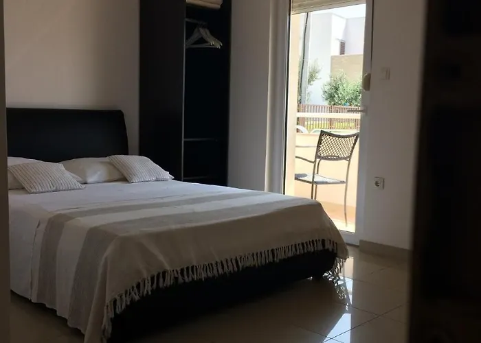 Mikrut דירה *
